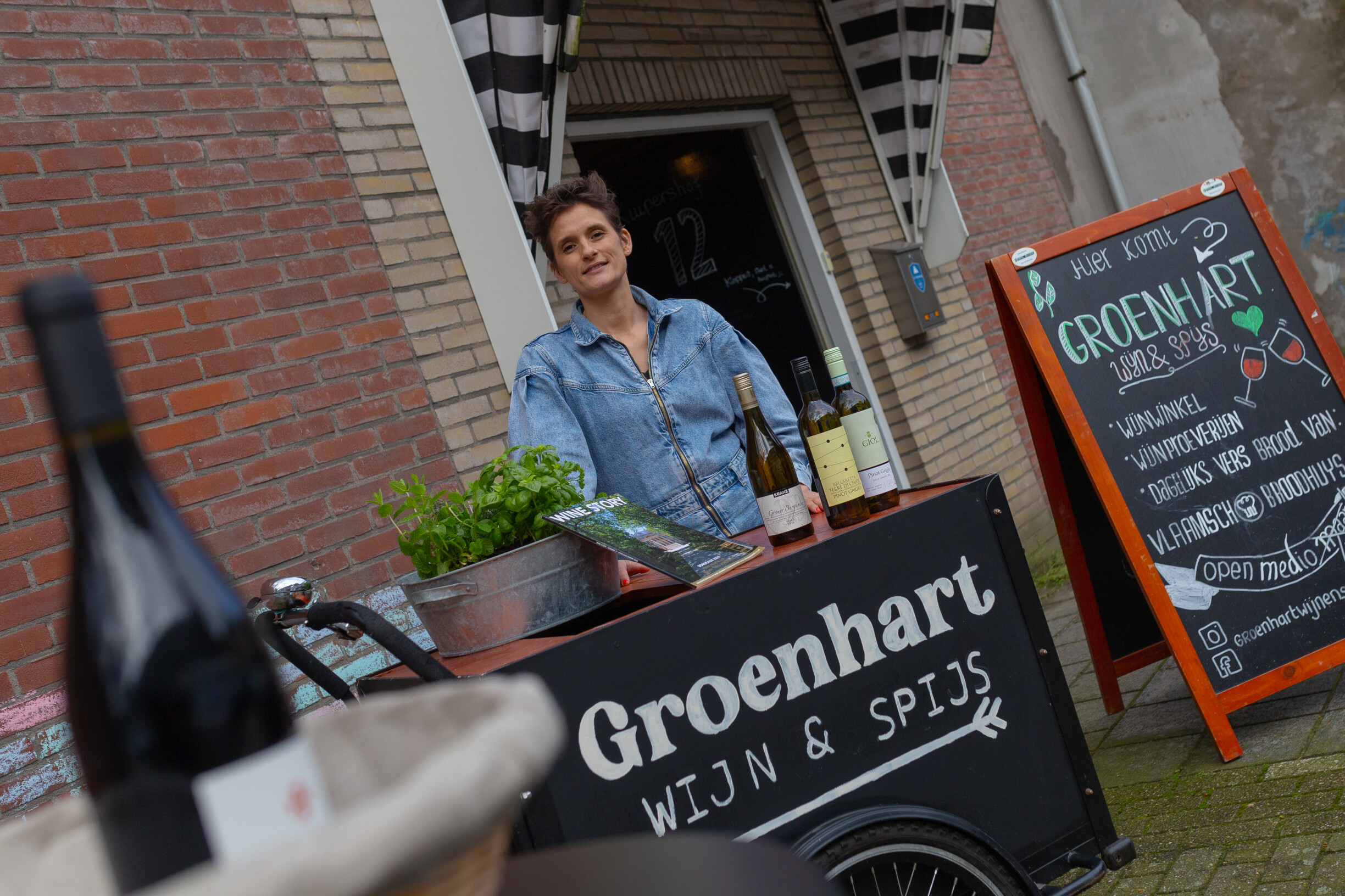 Korting op olijfolie en champagne bij de lekkerste winkel van Vlaardingen